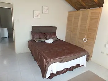 Little Cottage Of Rose Hall Montego Bay 3*,